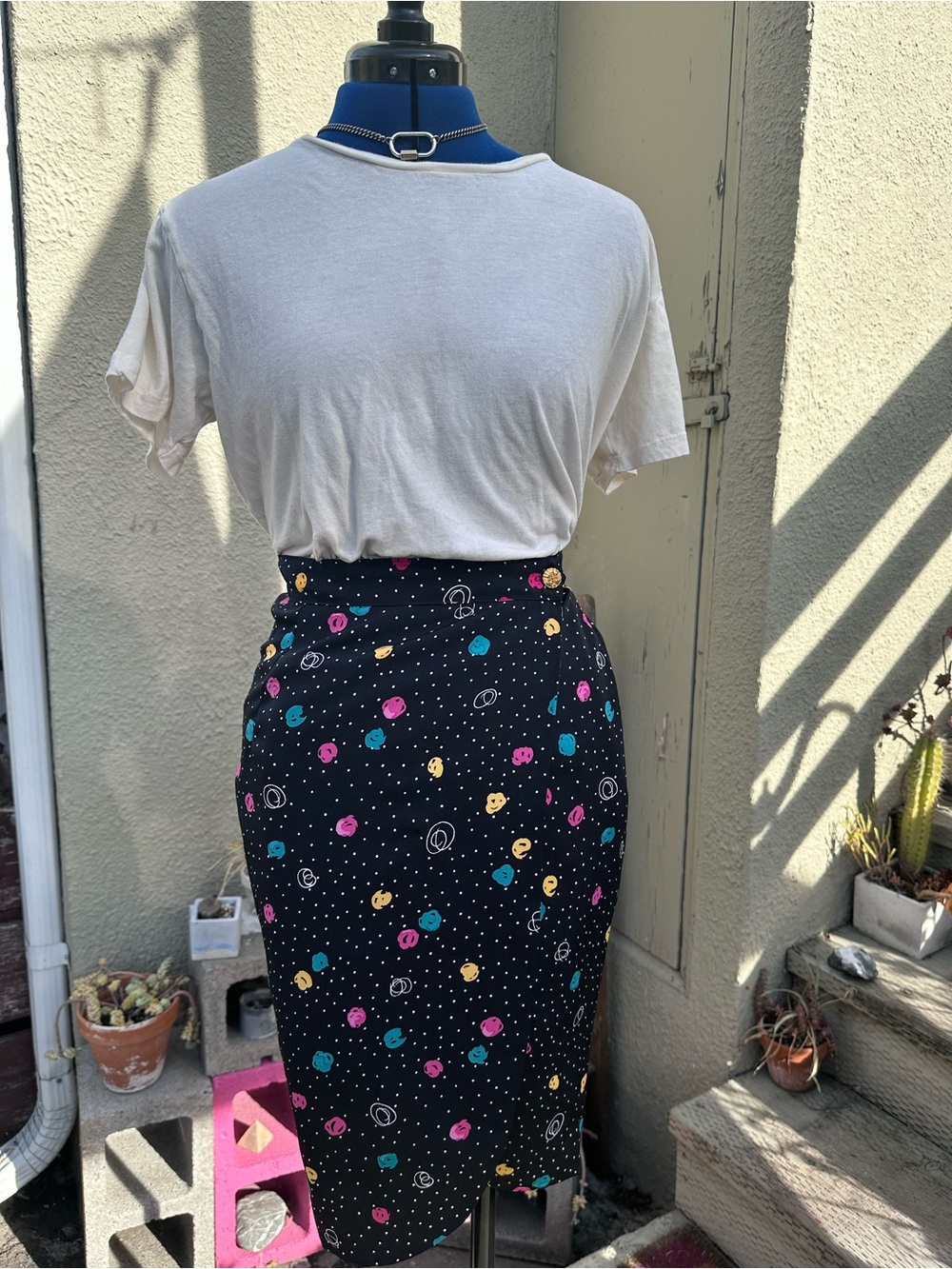 Vintage High-Waist Black Pencil Skirt with Colorful Dot Print